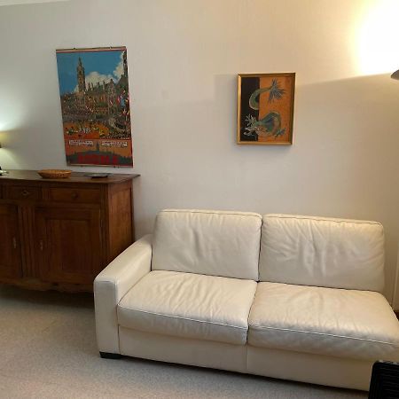 Spacieux Appartement Монс Екстер'єр фото